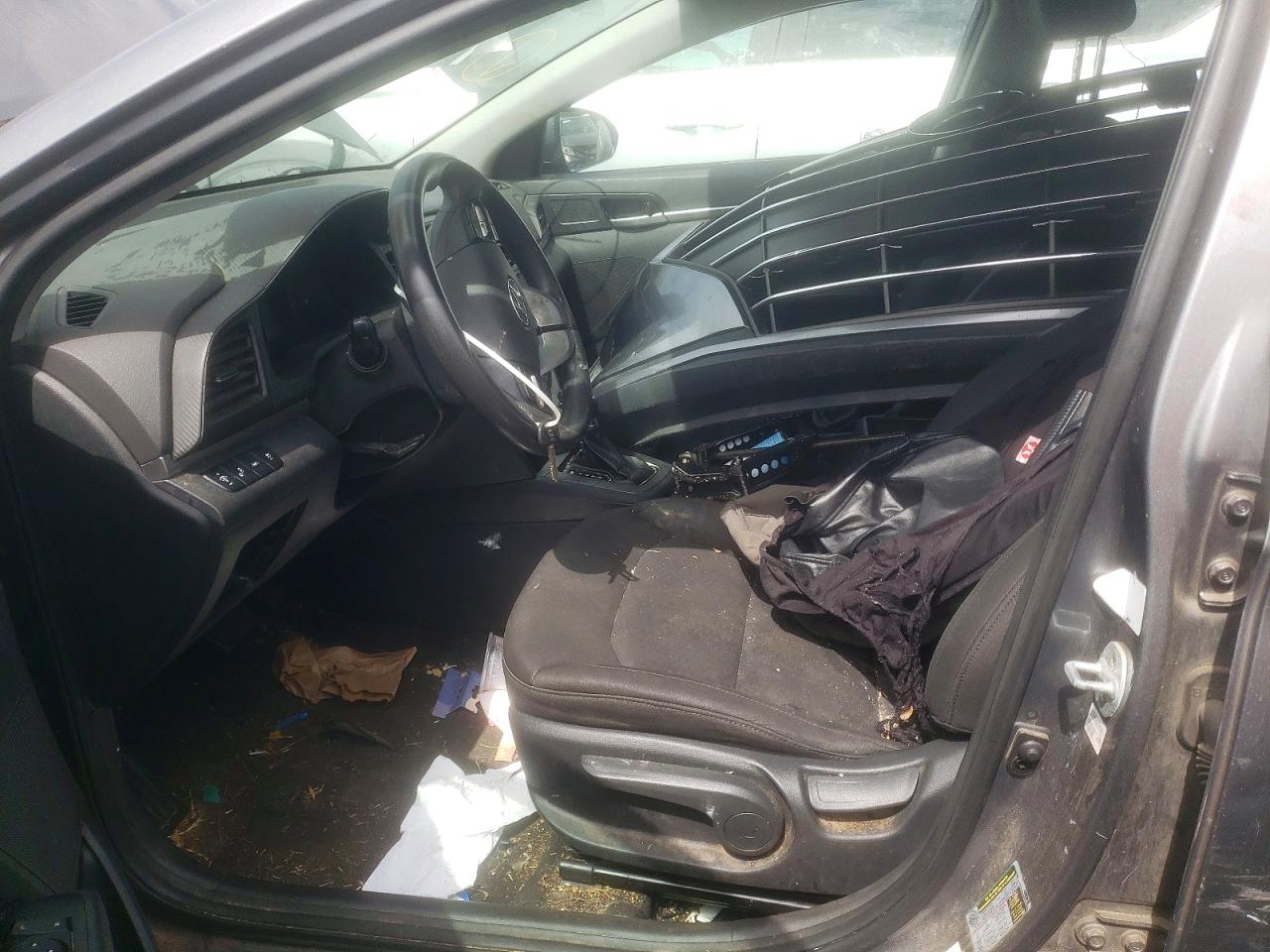 Hyundai ELANTRA Sel