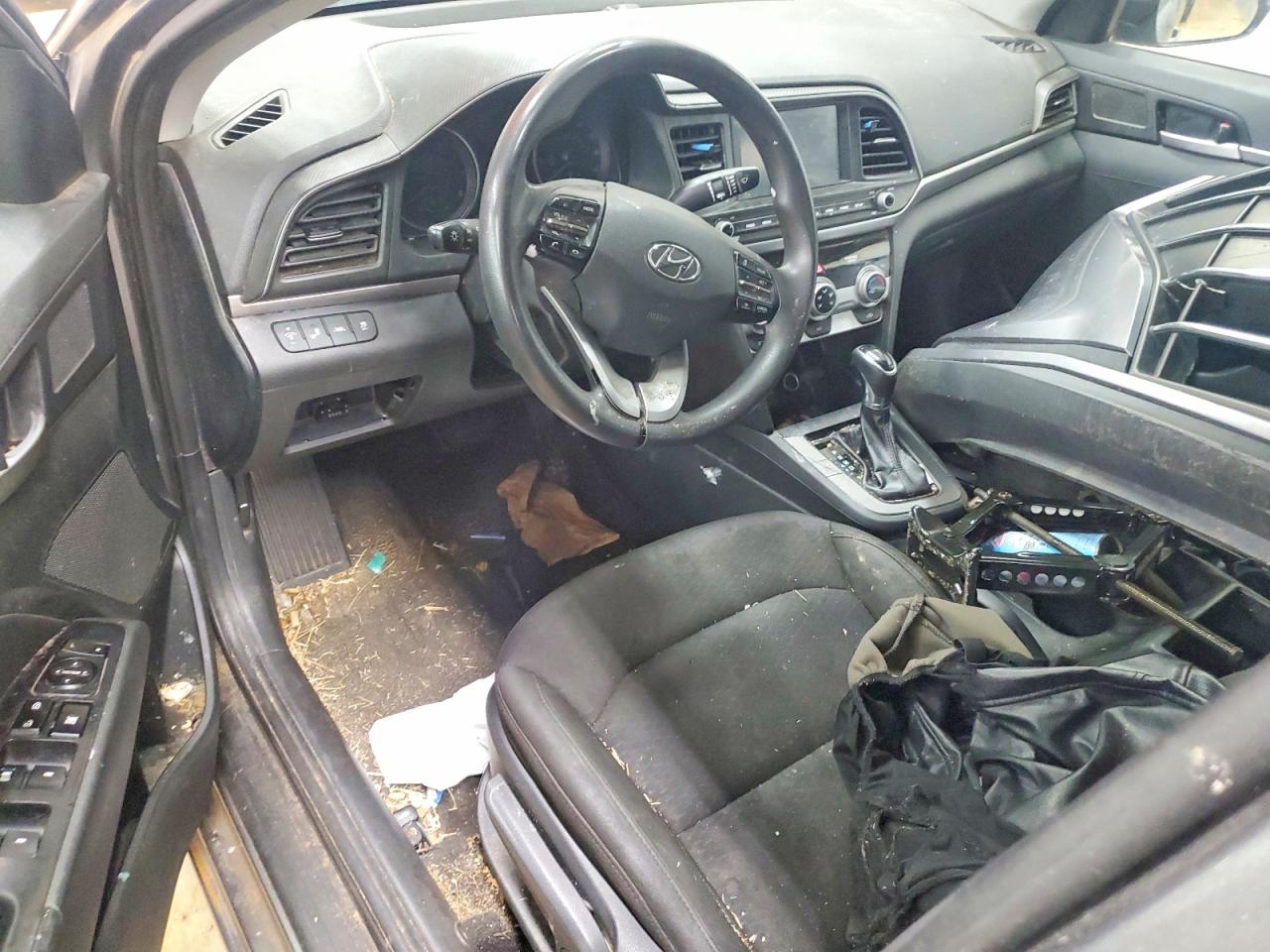 Hyundai ELANTRA Sel