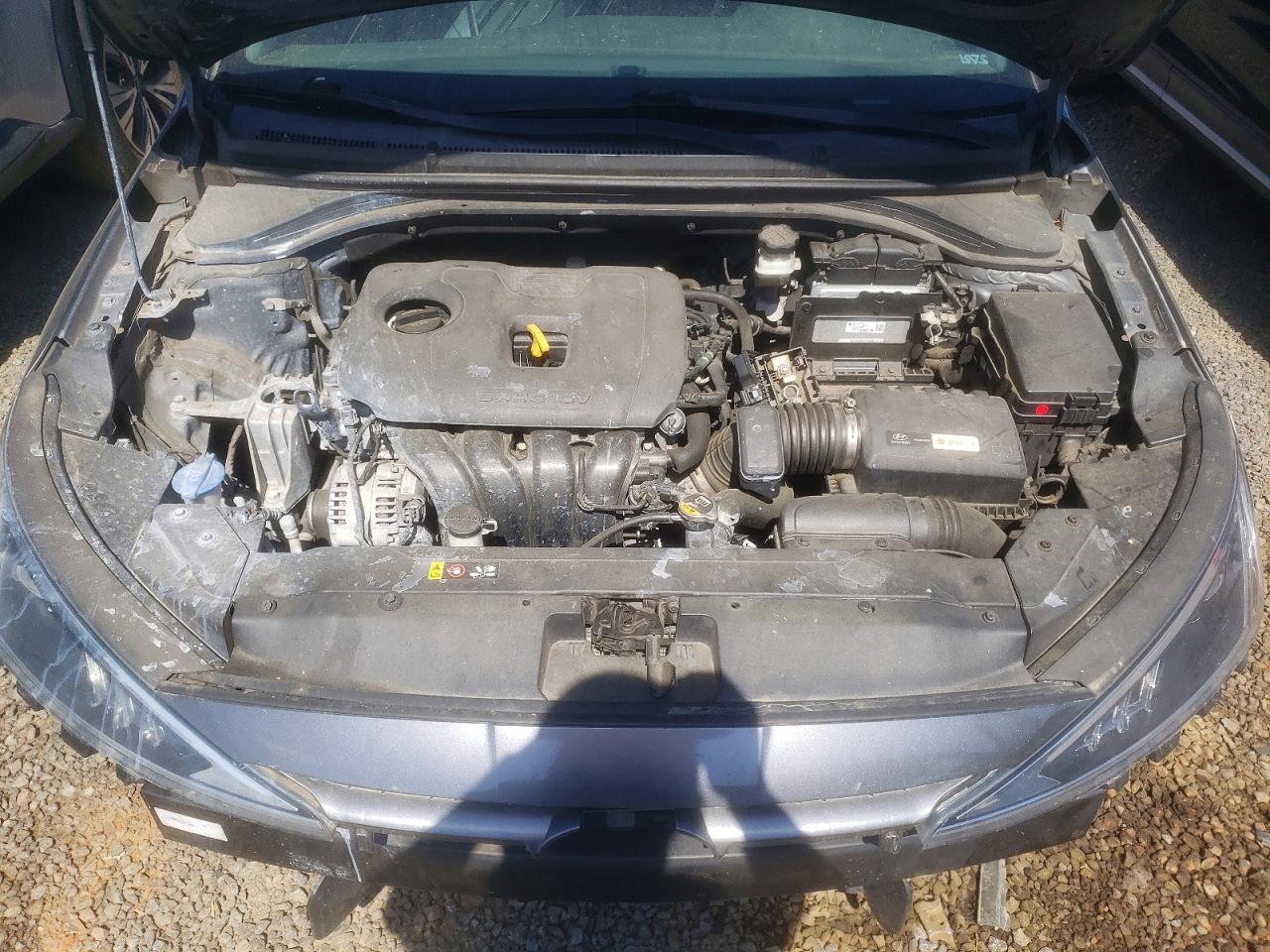 Hyundai ELANTRA Sel
