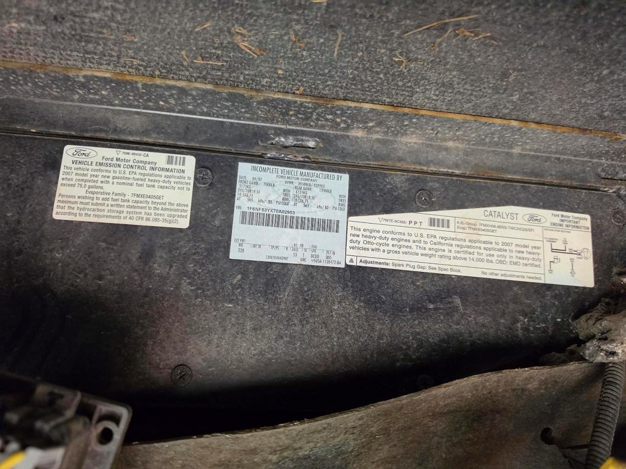 Ford F-550 Super Duty Stripped Chassis