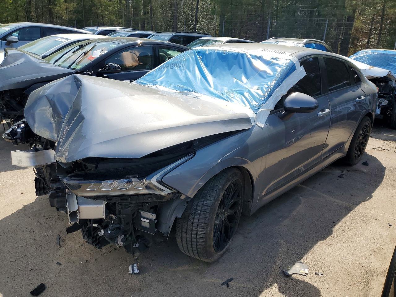 Salvage Kia K5 Image