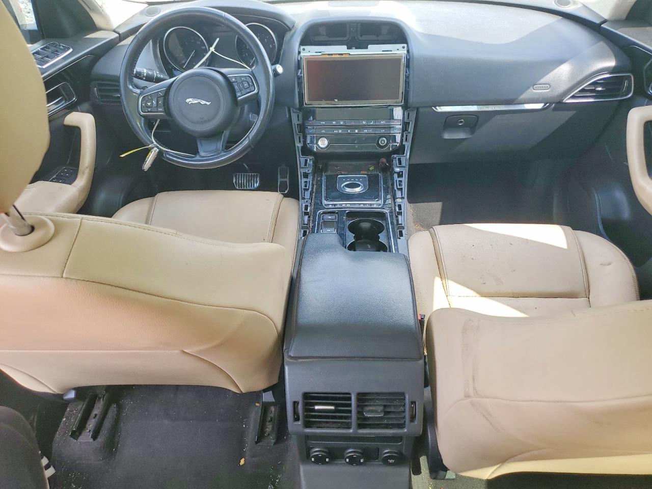 Jaguar F-PACE Premium
