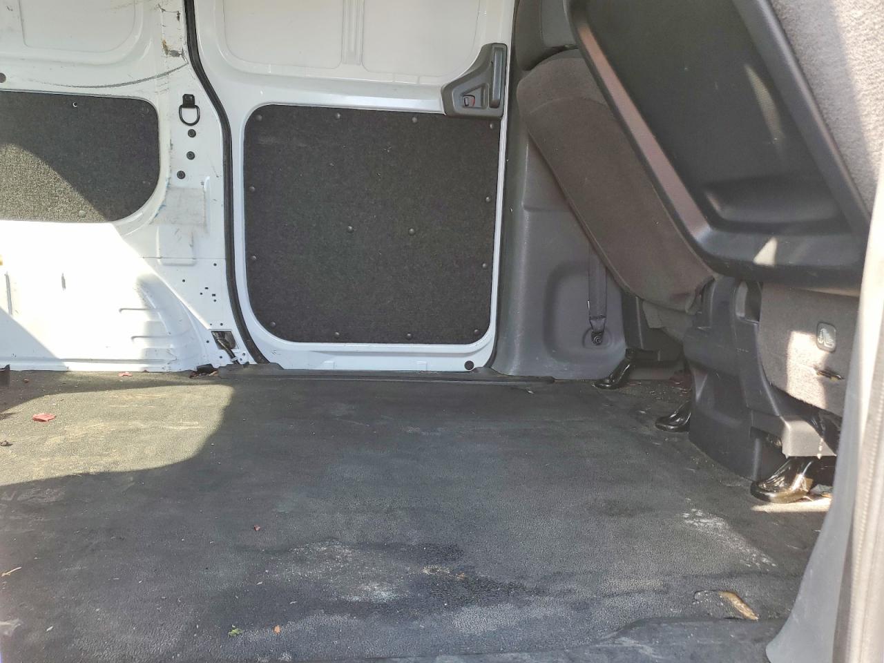Nissan Nv