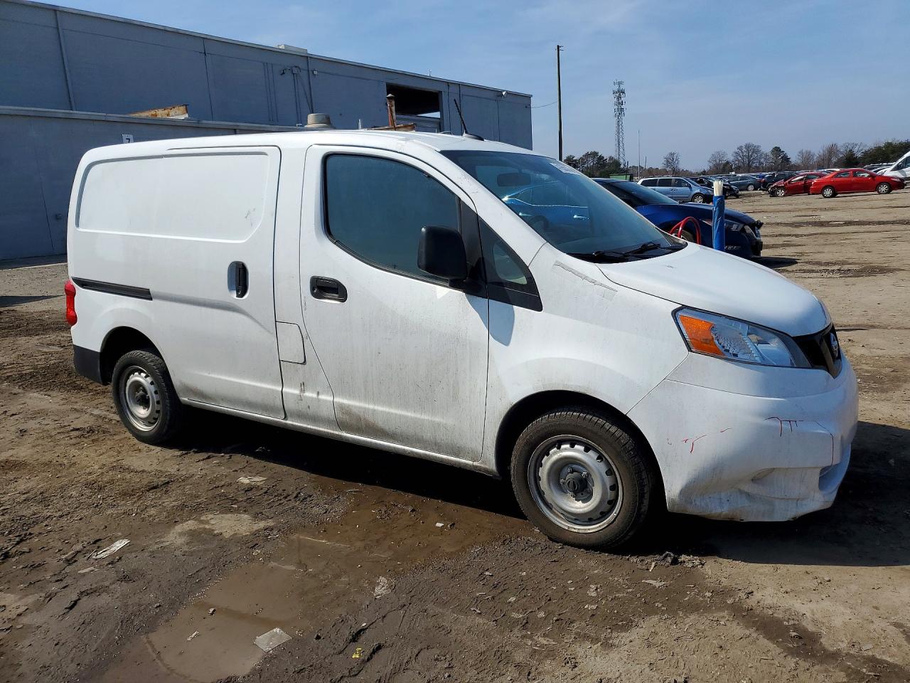 Nissan Nv