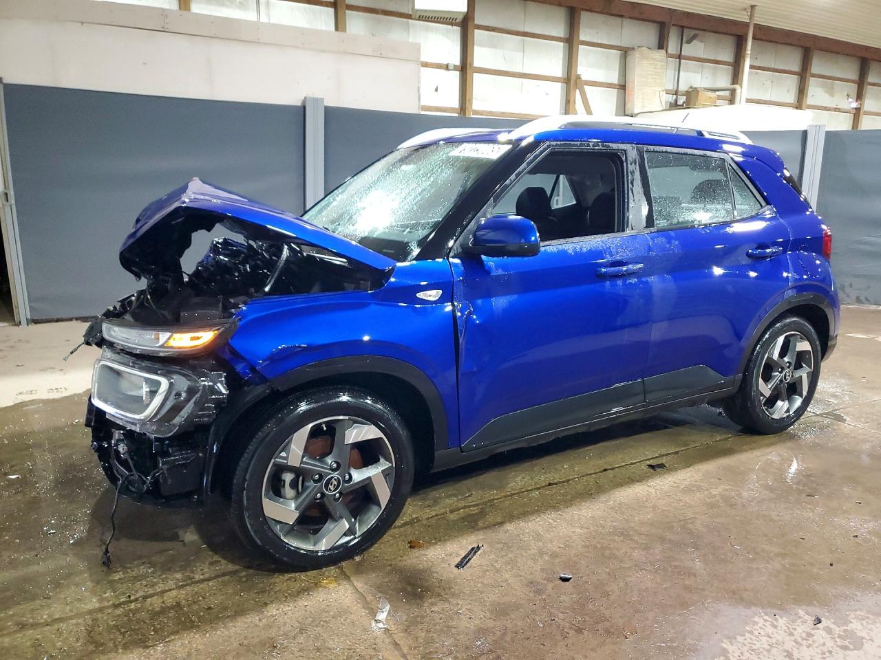 Salvage Hyundai VENUE Image