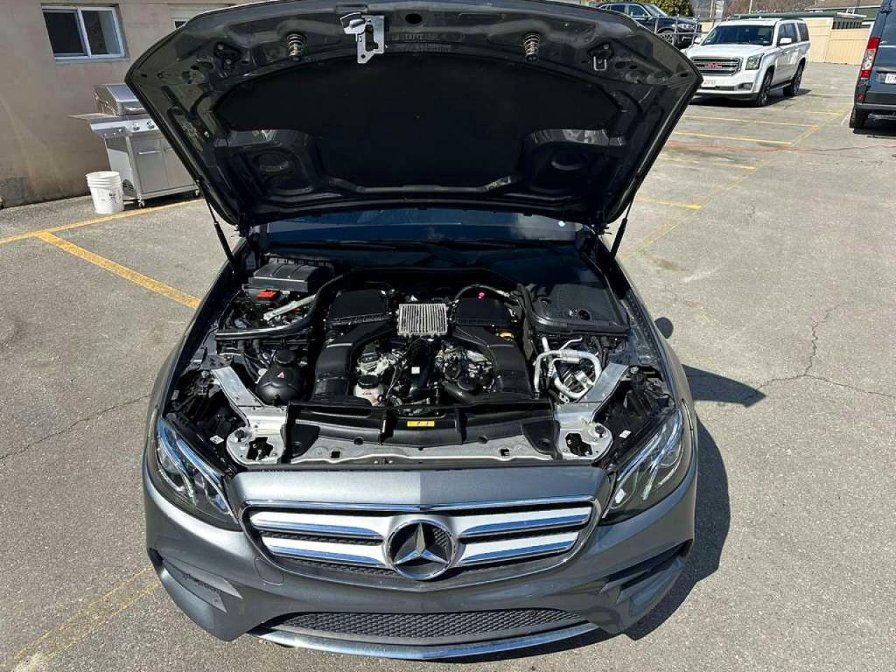 Mercedes-Benz E-Class 400 4matic