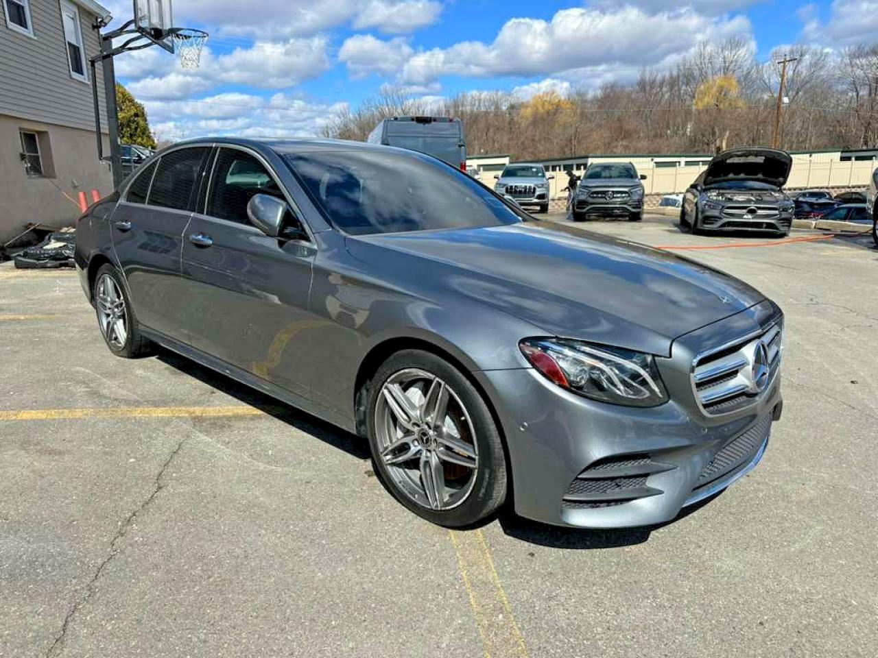 Mercedes-Benz E-Class 400 4matic