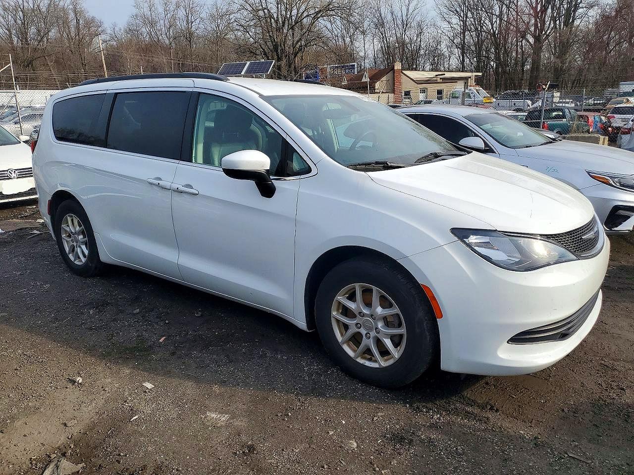 Chrysler Minivan Lxi