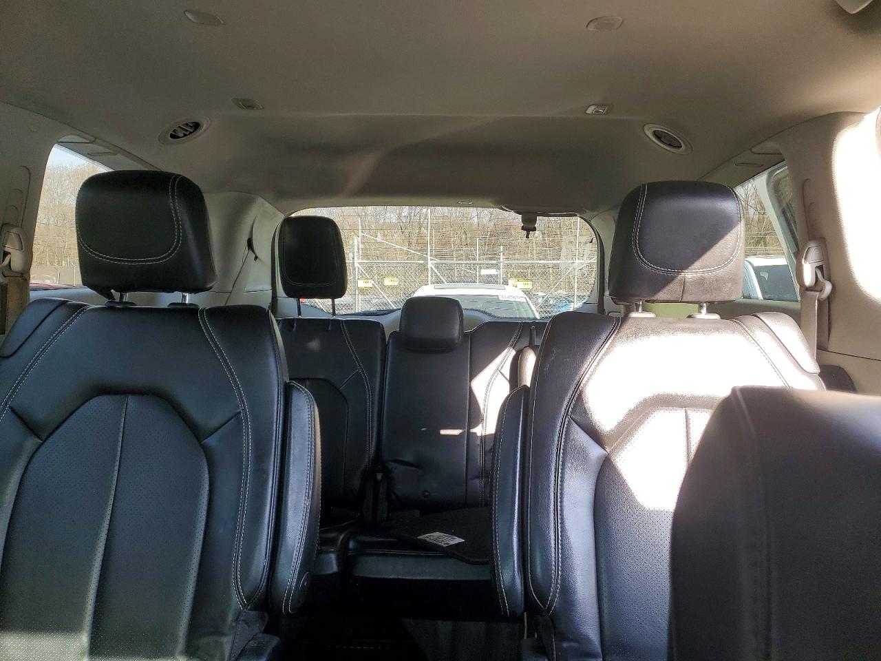 Chrysler Minivan Lxi