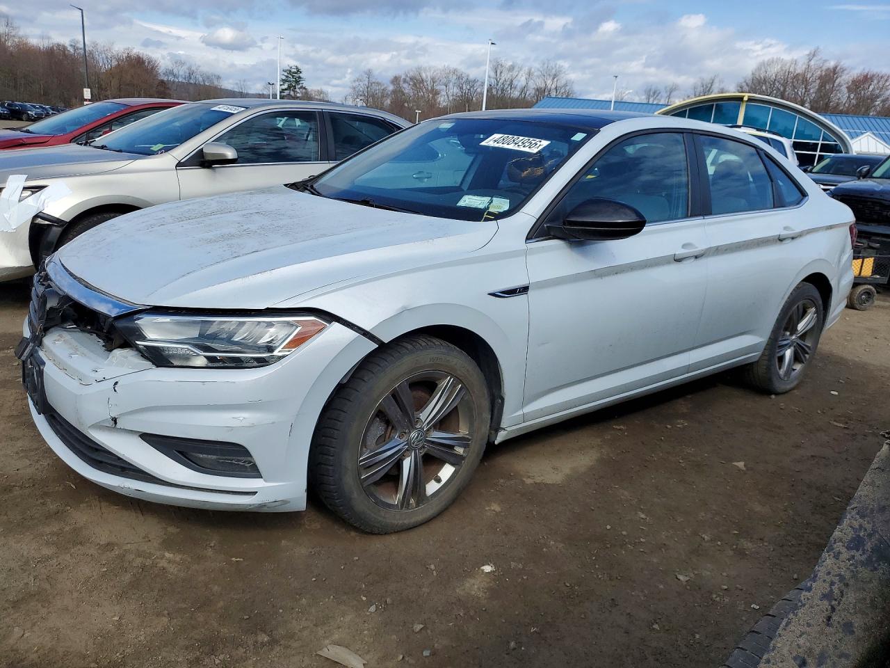 Salvage Volkswagen Jetta Image