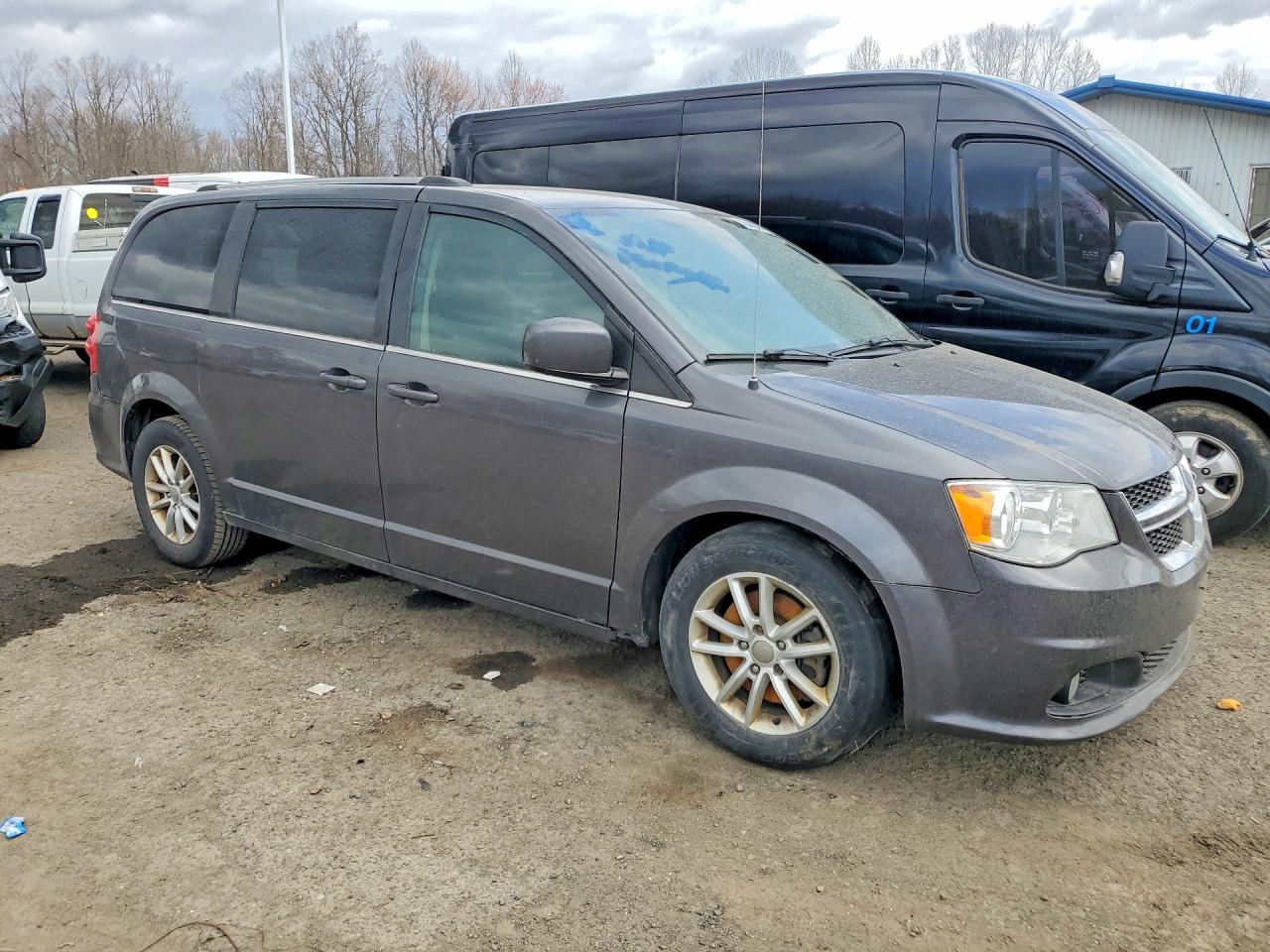 Dodge Caravan Sxt