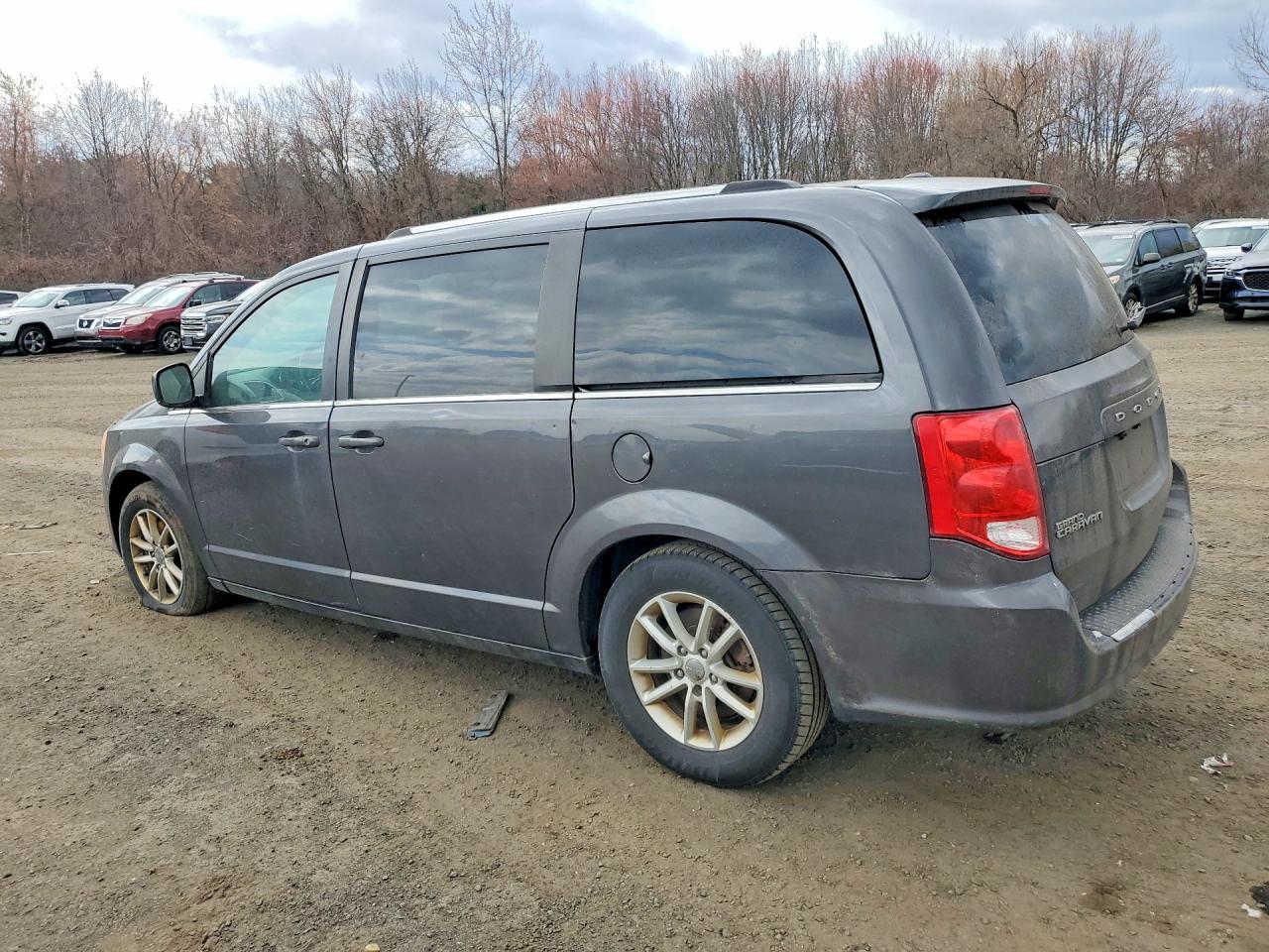 Dodge Caravan Sxt
