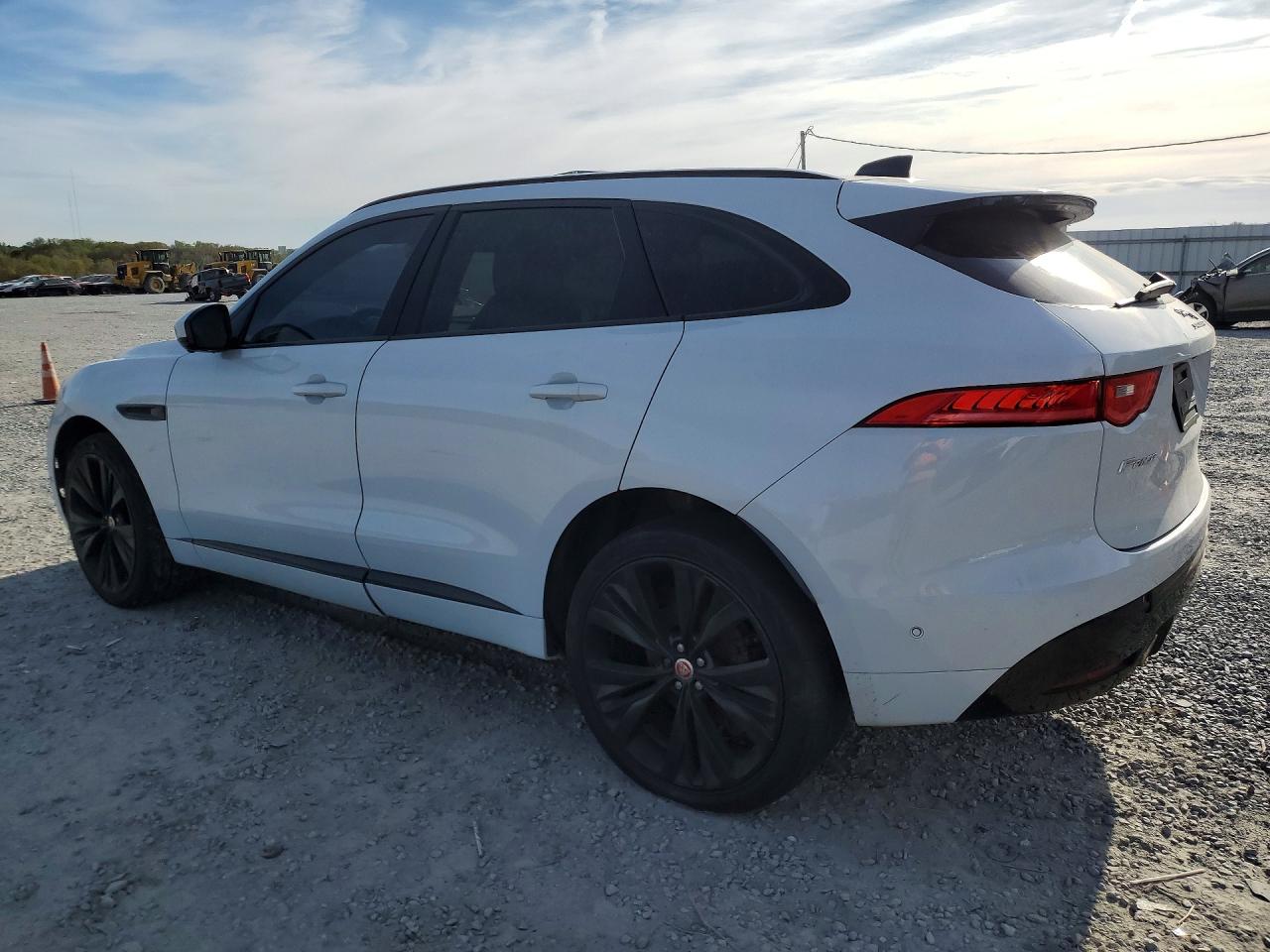 Jaguar F-PACE S
