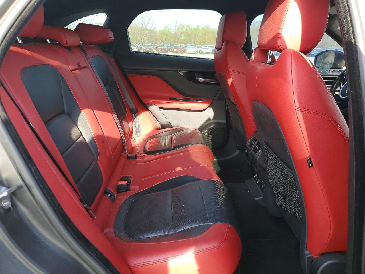 Jaguar F-PACE S