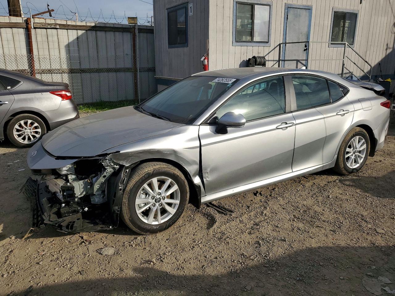 Salvage Toyota Camry Image