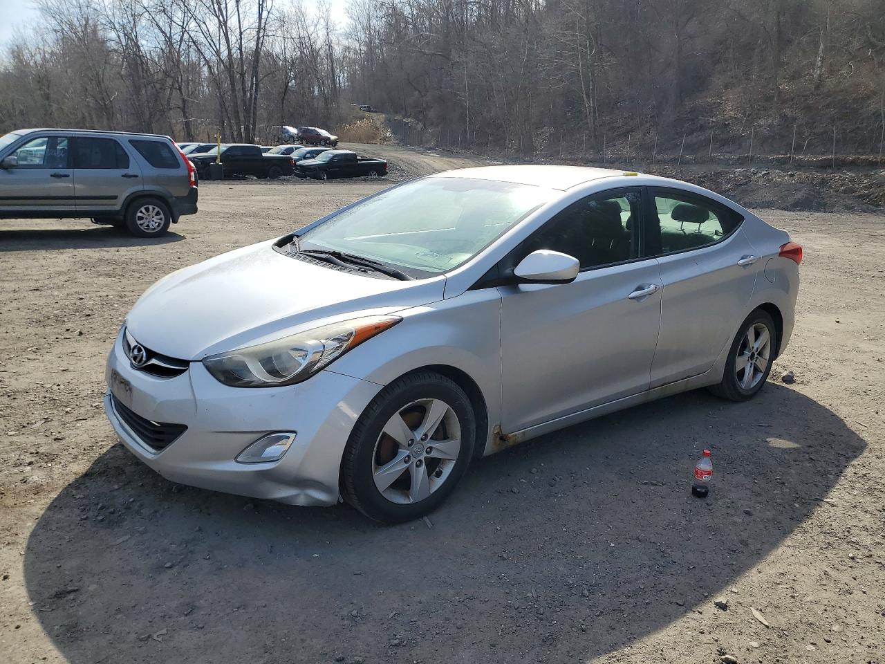 Salvage Hyundai ELANTRA Image