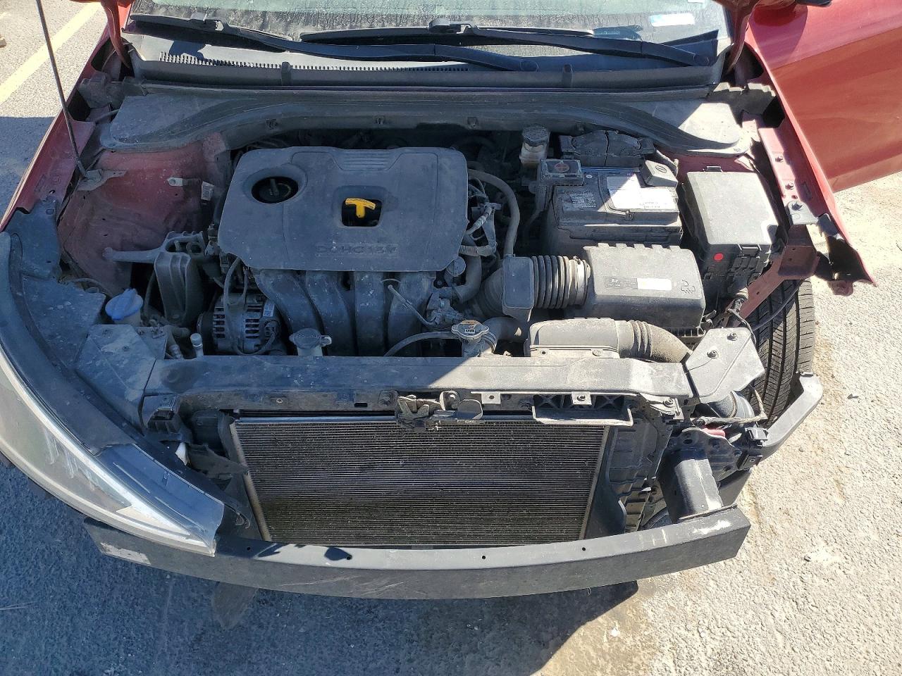 Hyundai ELANTRA Sel