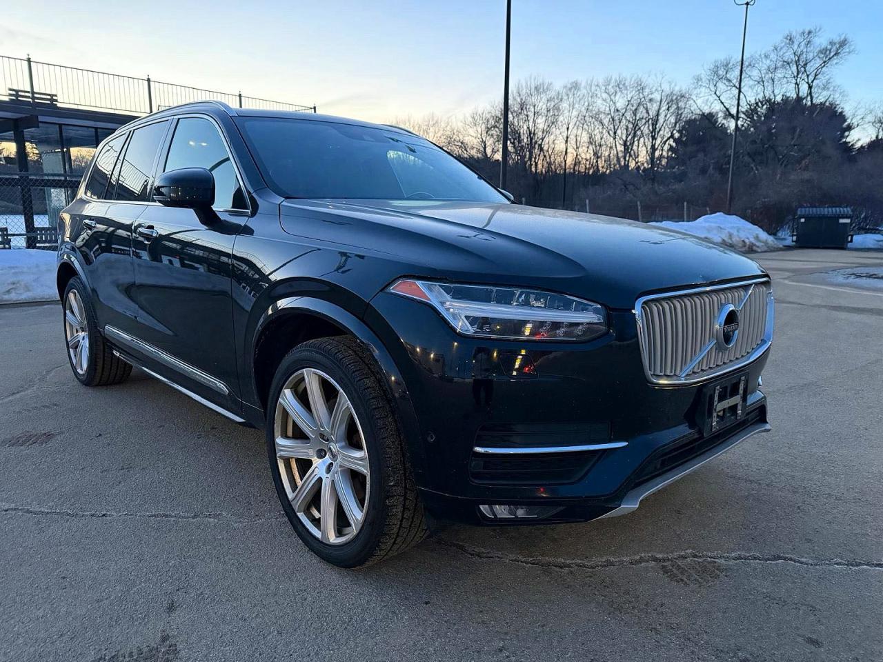 Salvage Volvo XC90 Image