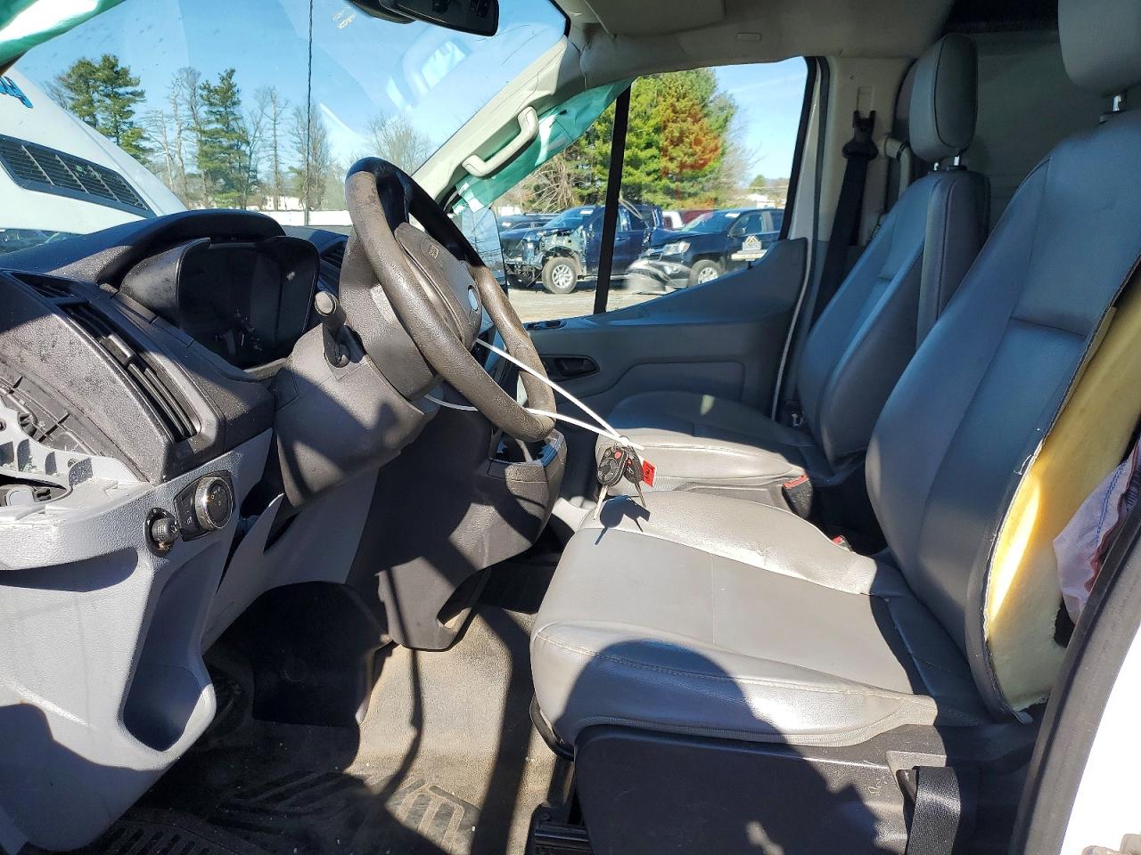Ford Transit T-250