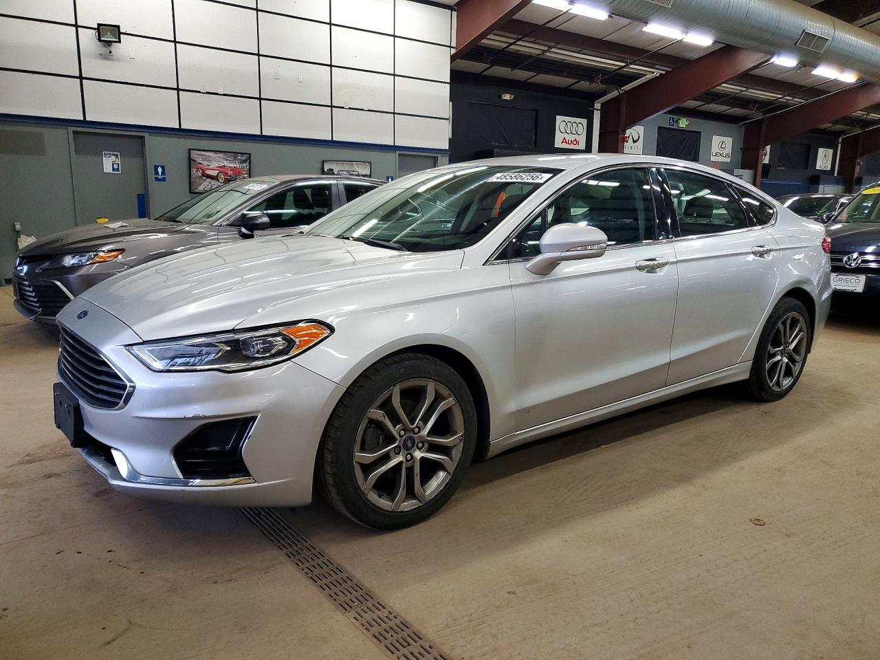 Salvage Ford Fusion Image