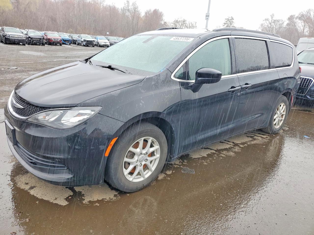 Salvage Chrysler Minivan Image