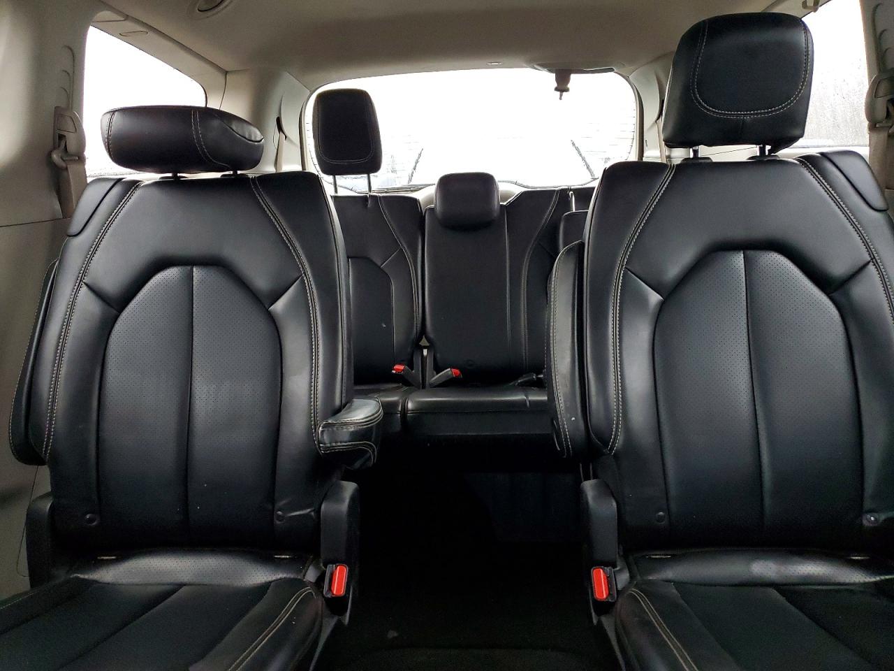 Chrysler Minivan Lxi