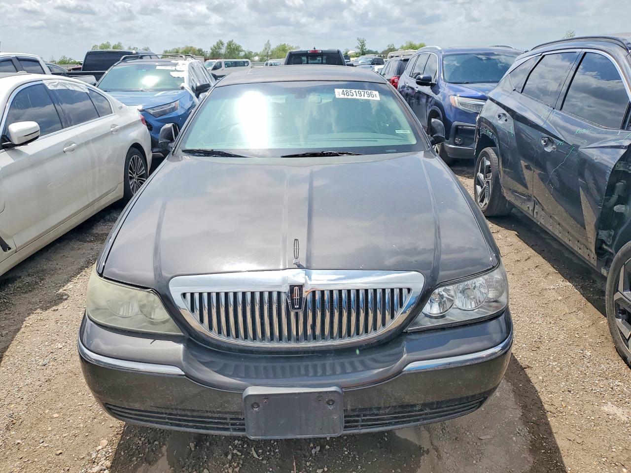 Lincoln Towncar