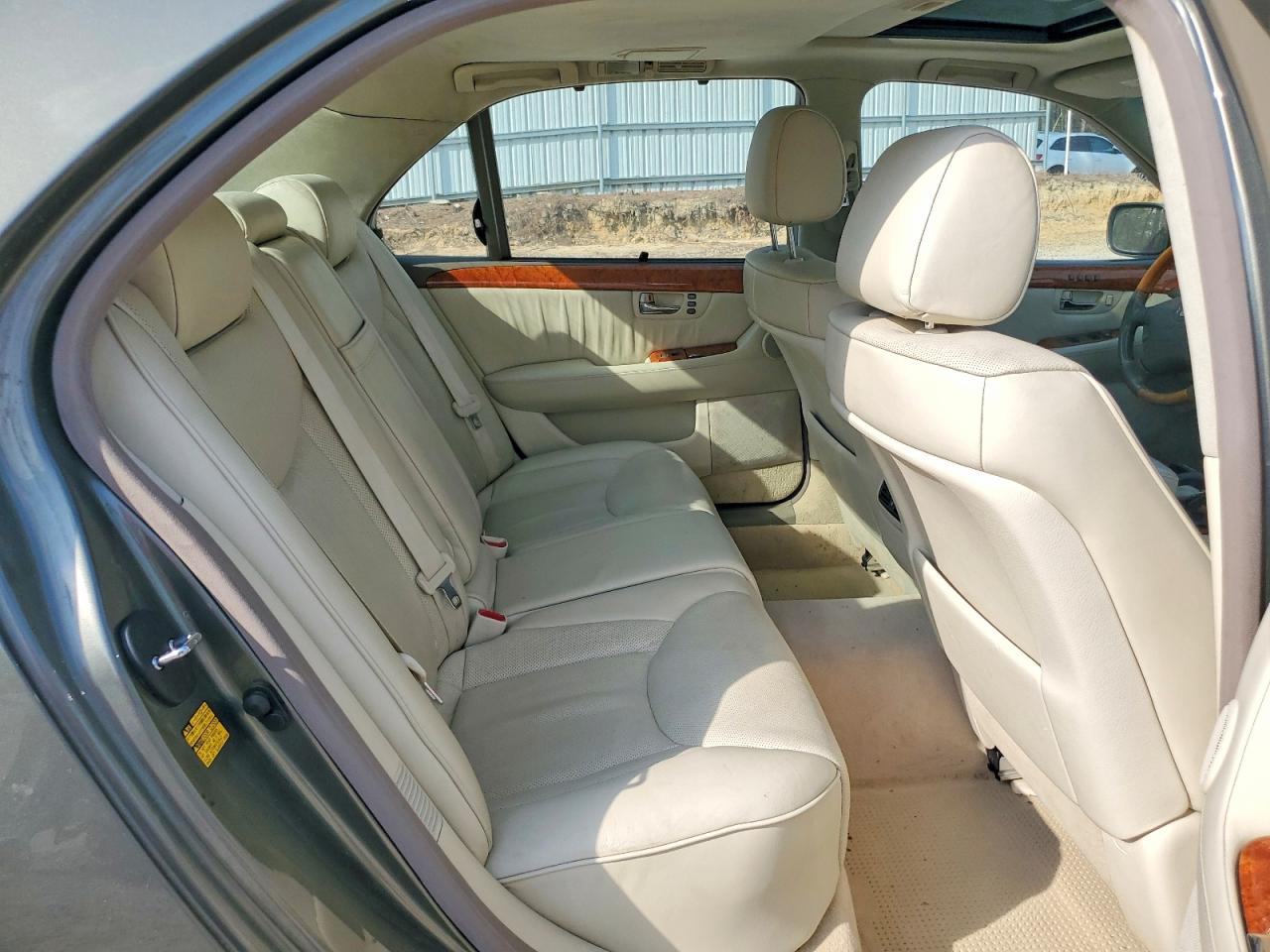 Lexus LS Base