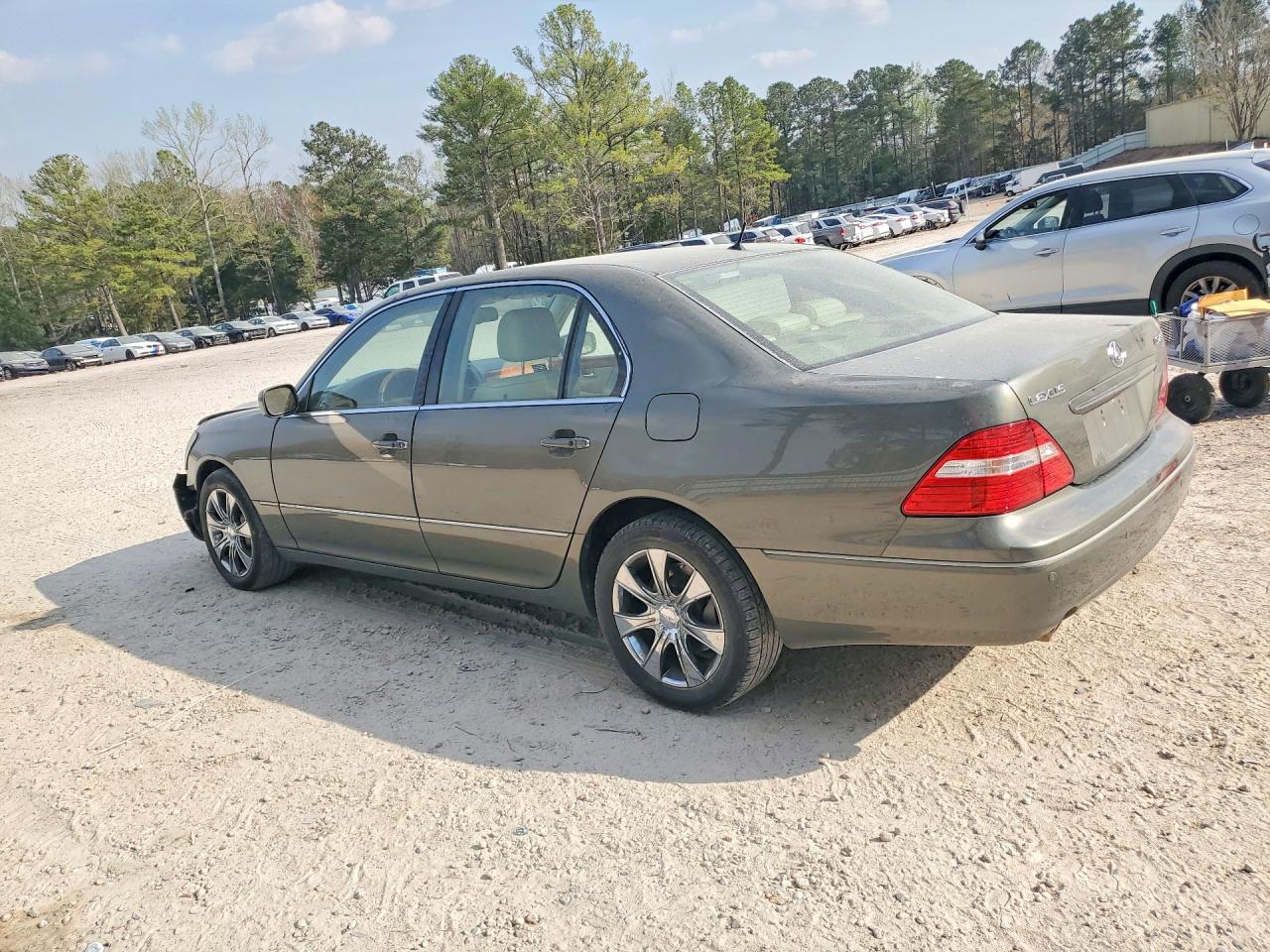 Lexus LS Base