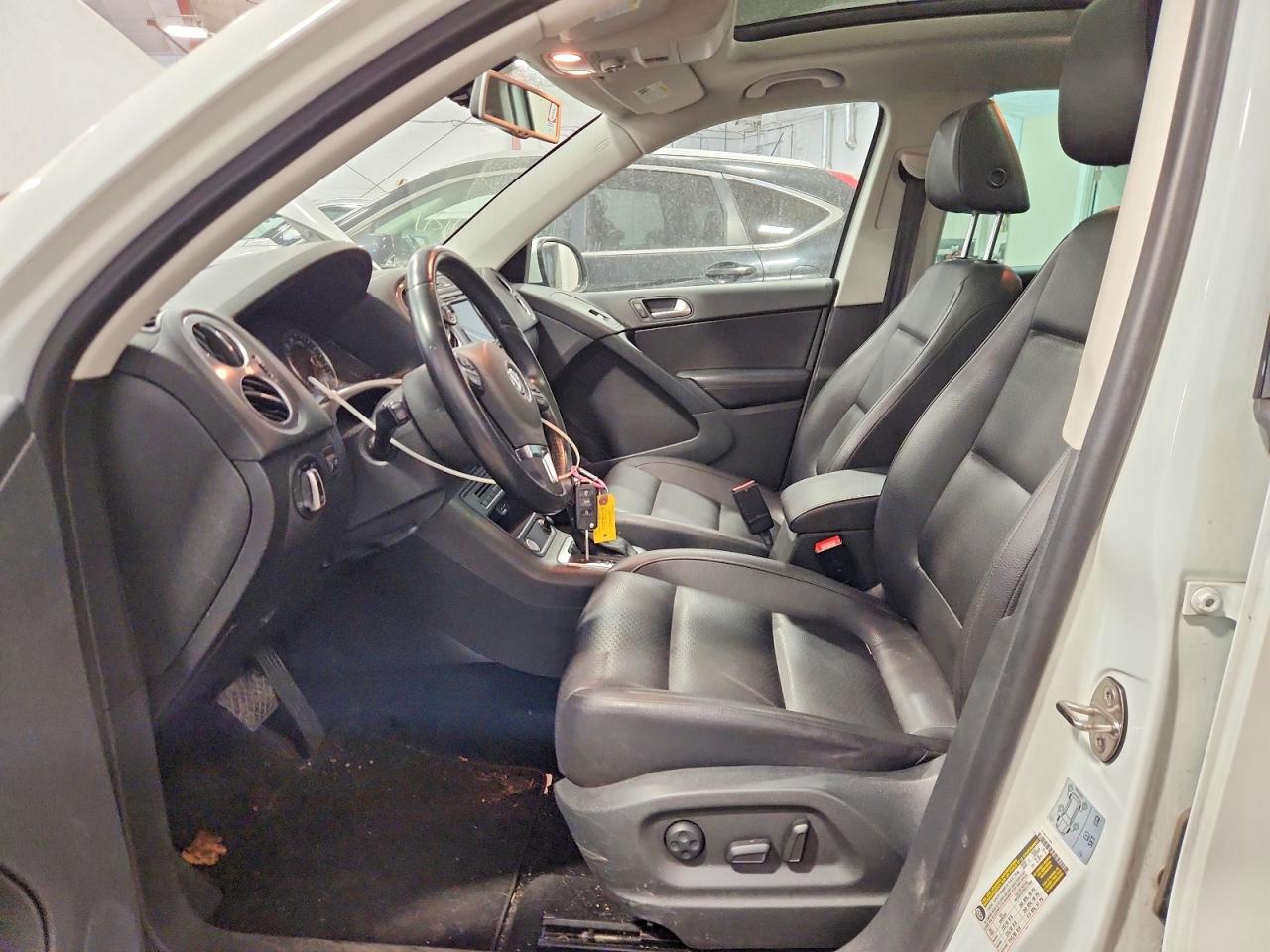 Volkswagen Tiguan S