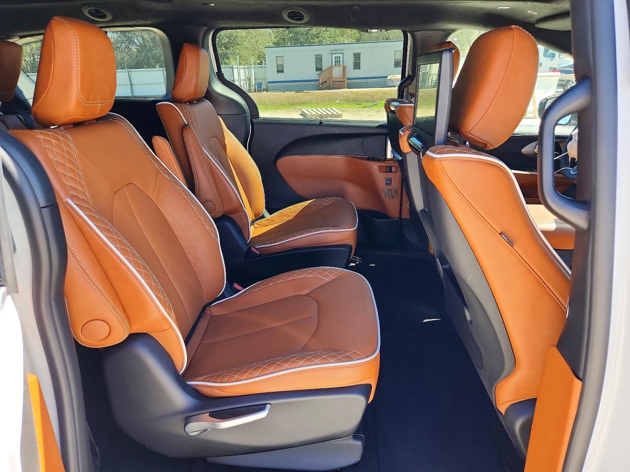 Chrysler Pacifica Pinnacle