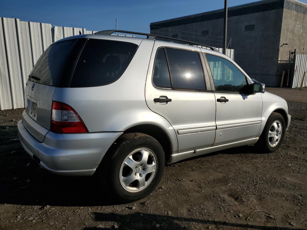 Mercedes-Benz M-Class 350