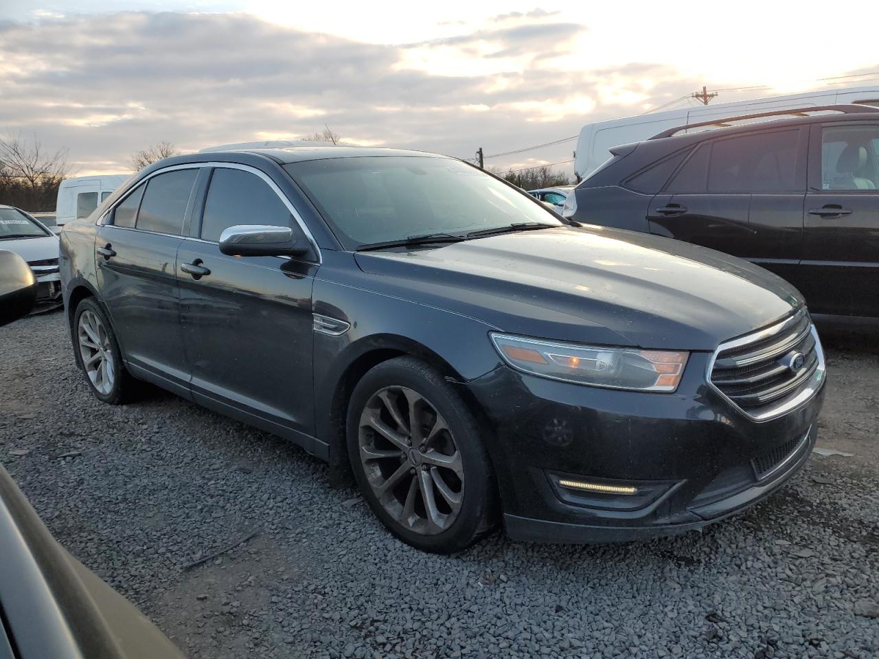 Ford Taurus Limited