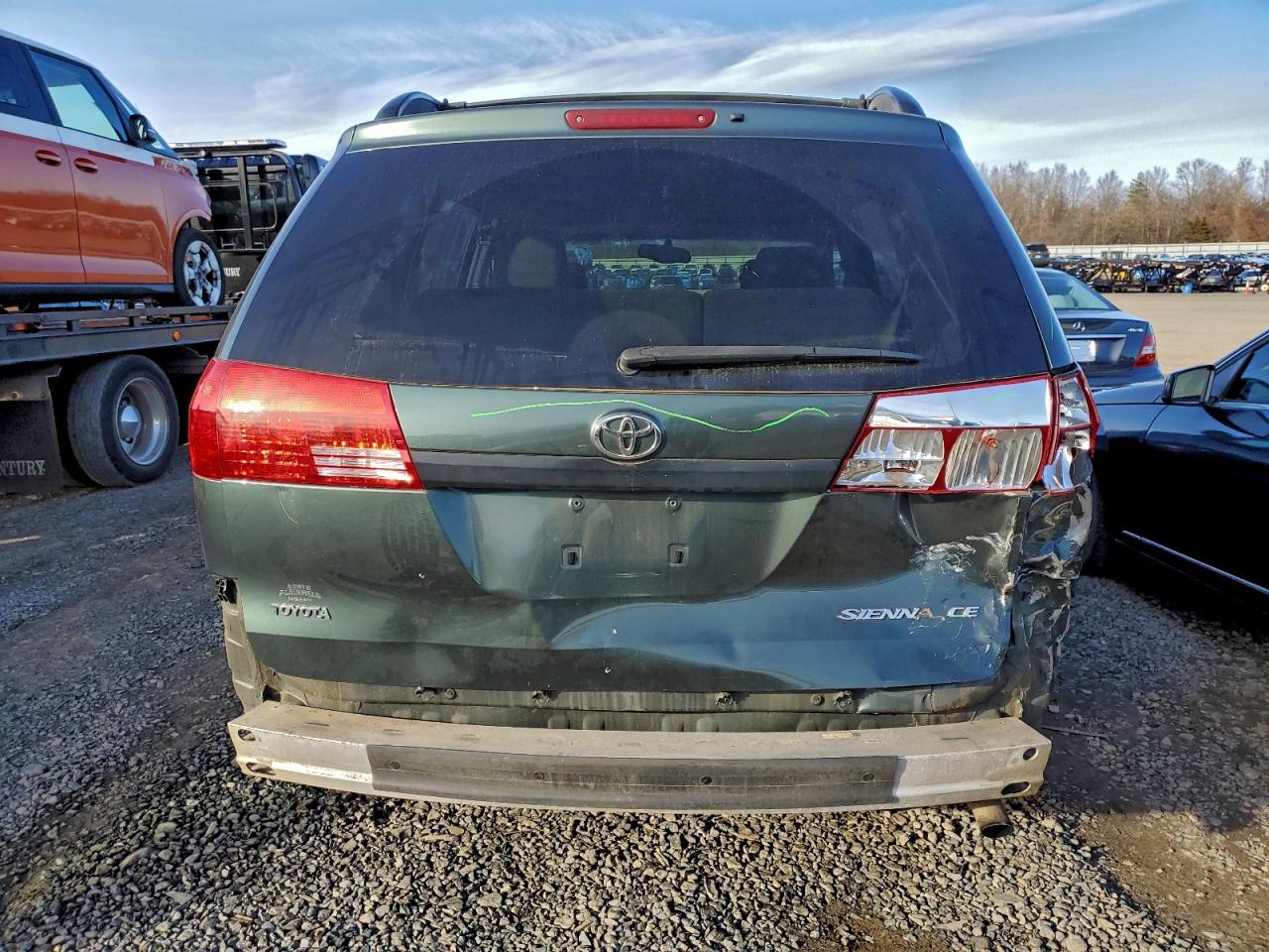 Toyota Sienna Ce