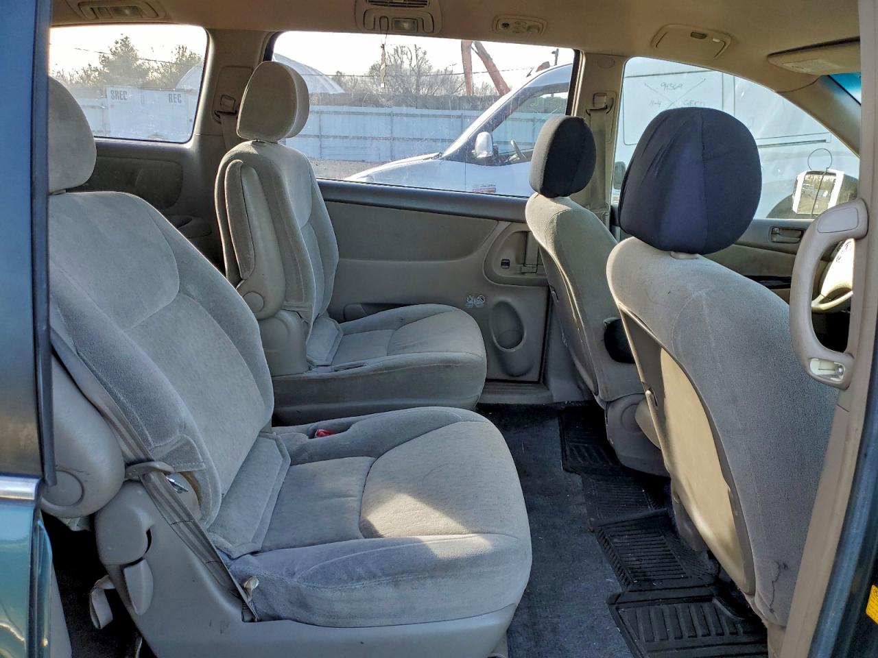 Toyota Sienna Ce