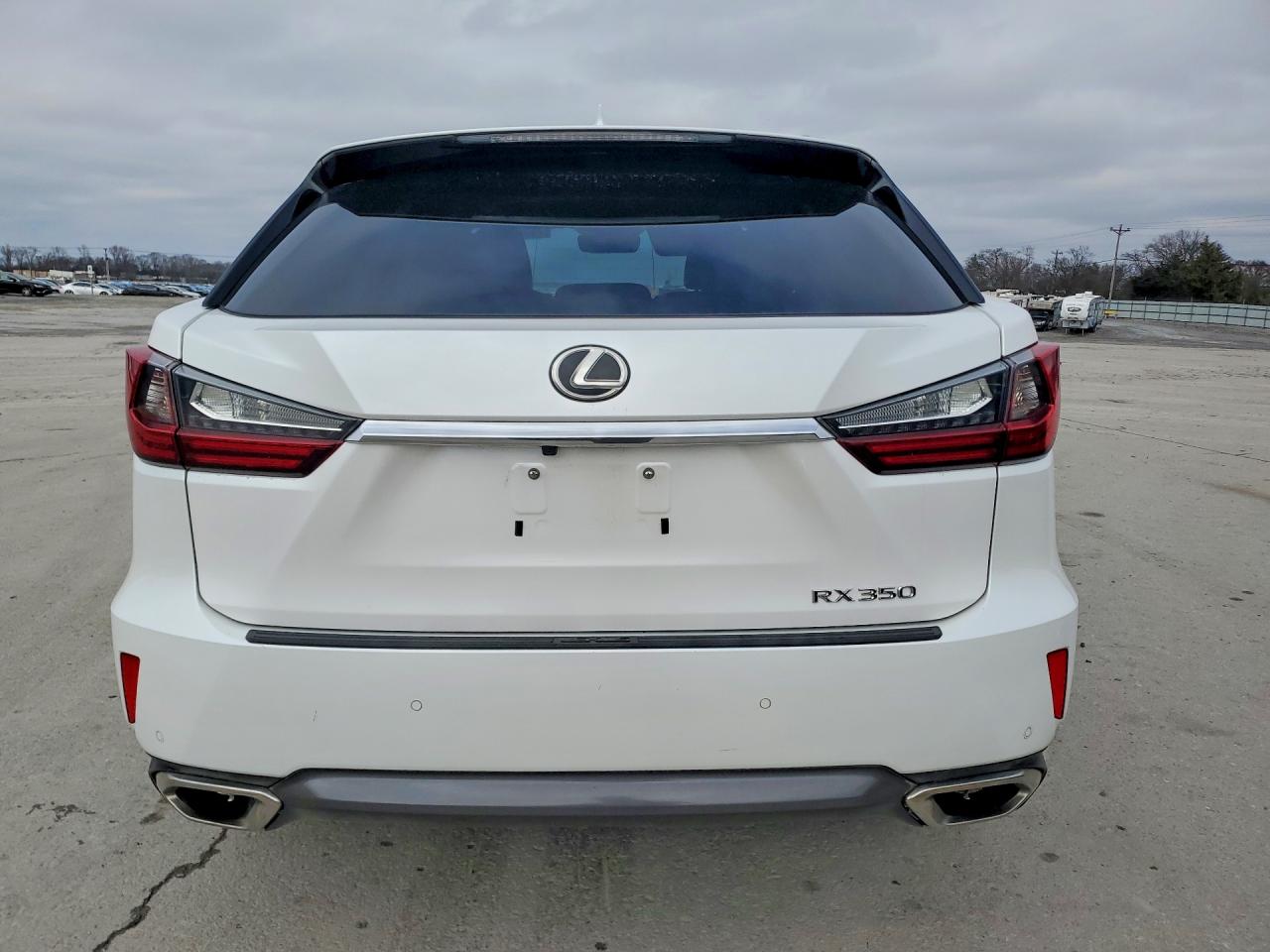 Lexus RX Base