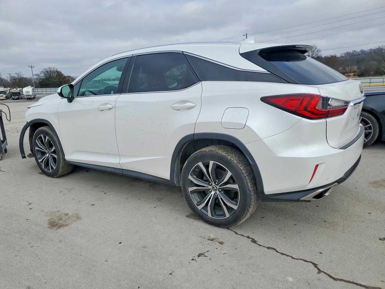 Lexus RX Base