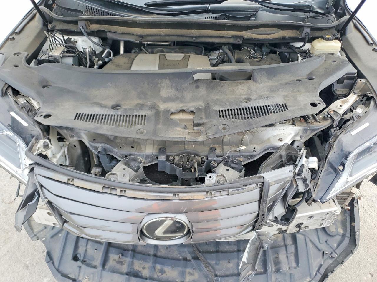 Lexus RX Base