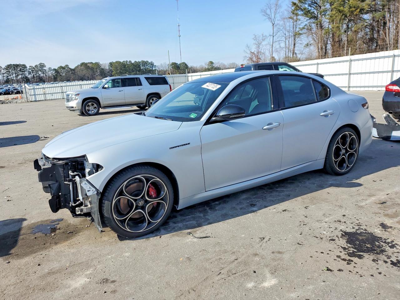 Salvage Alfa Romeo Giulia Image
