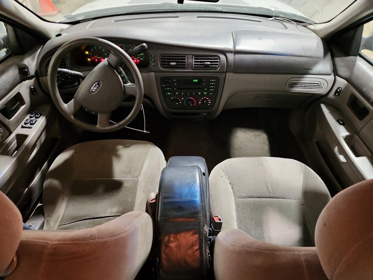 Ford Taurus Se