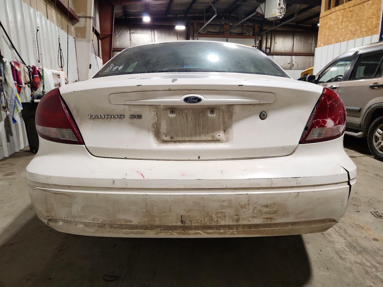 Ford Taurus Se