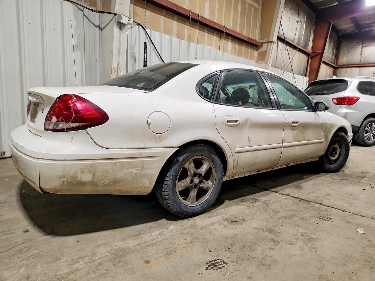 Ford Taurus Se