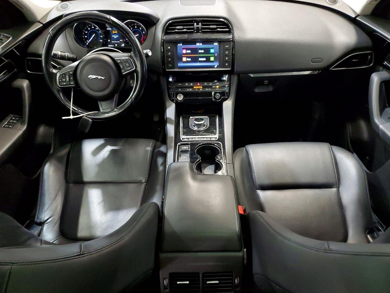 Jaguar F-PACE Premium