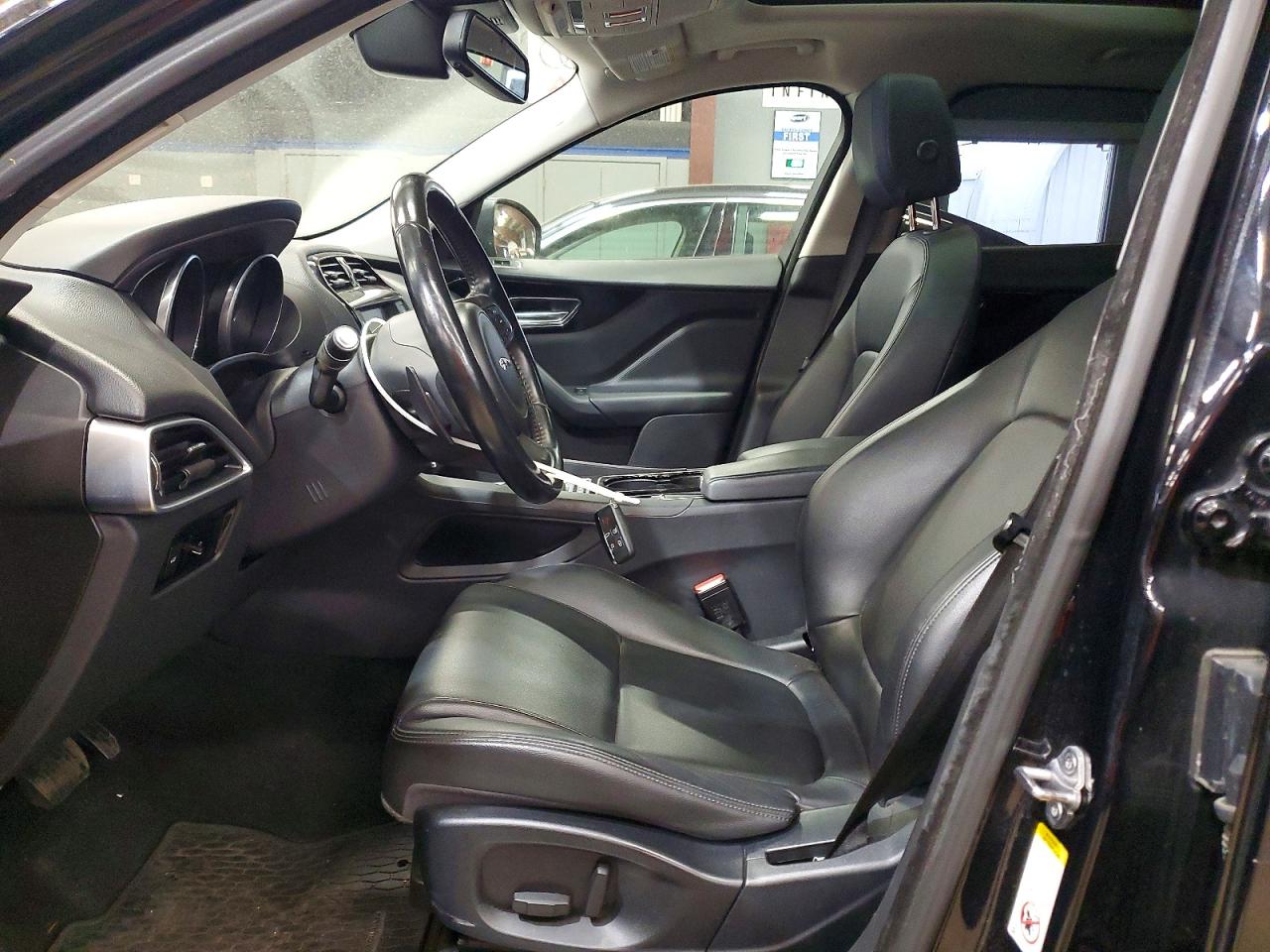 Jaguar F-PACE Premium