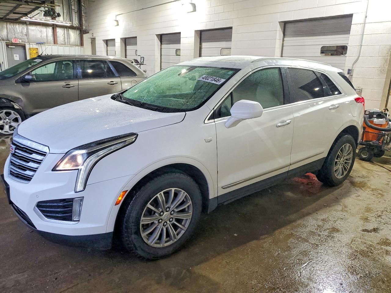 Salvage Cadillac XT5 Image