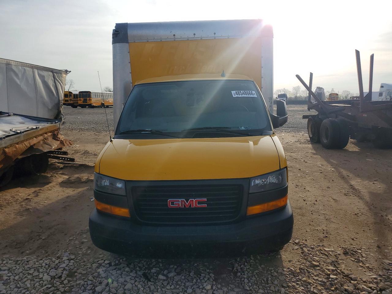 GMC Savana Cutaway G4500