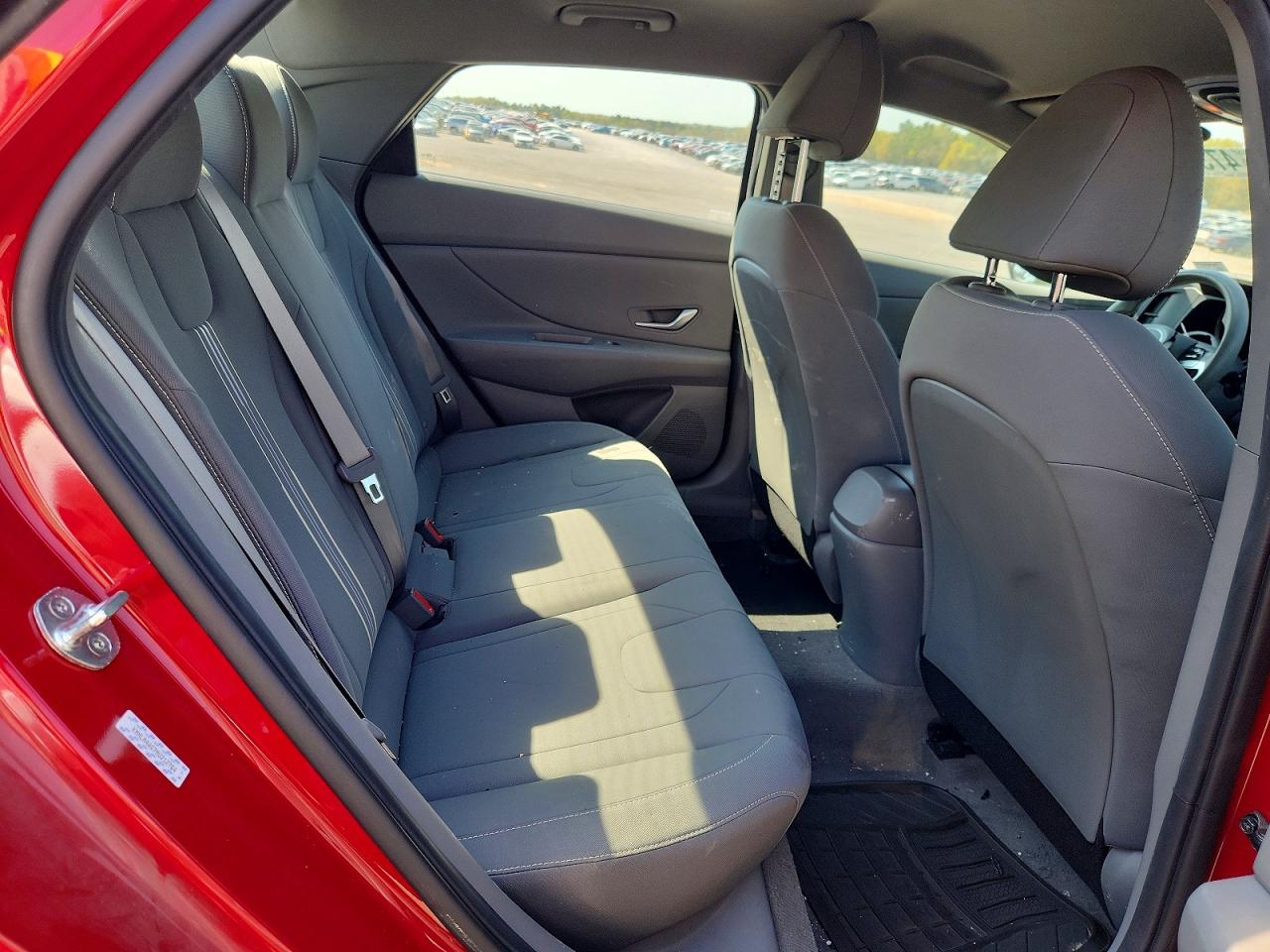 Hyundai ELANTRA Sel