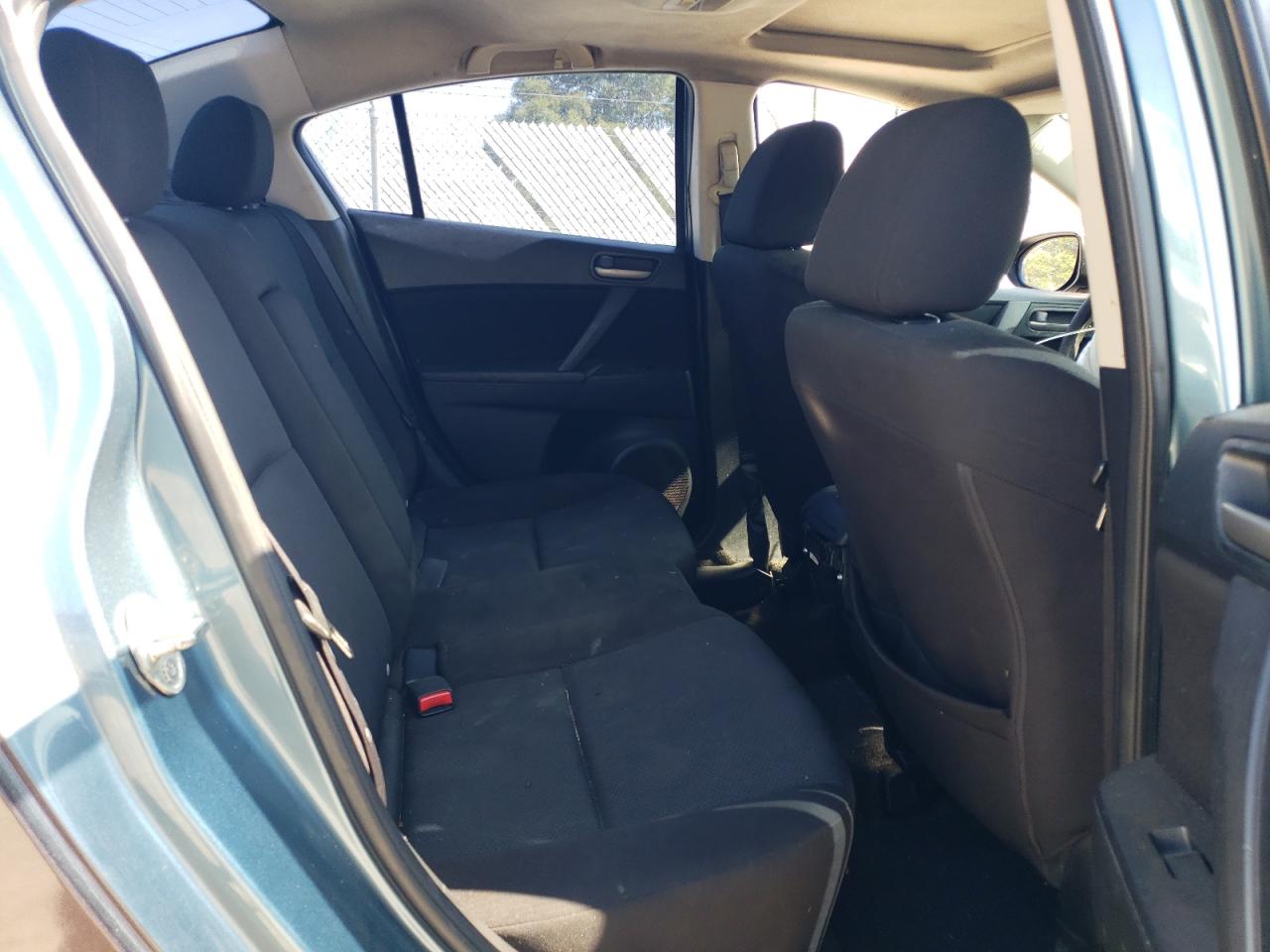 Mazda 3 I