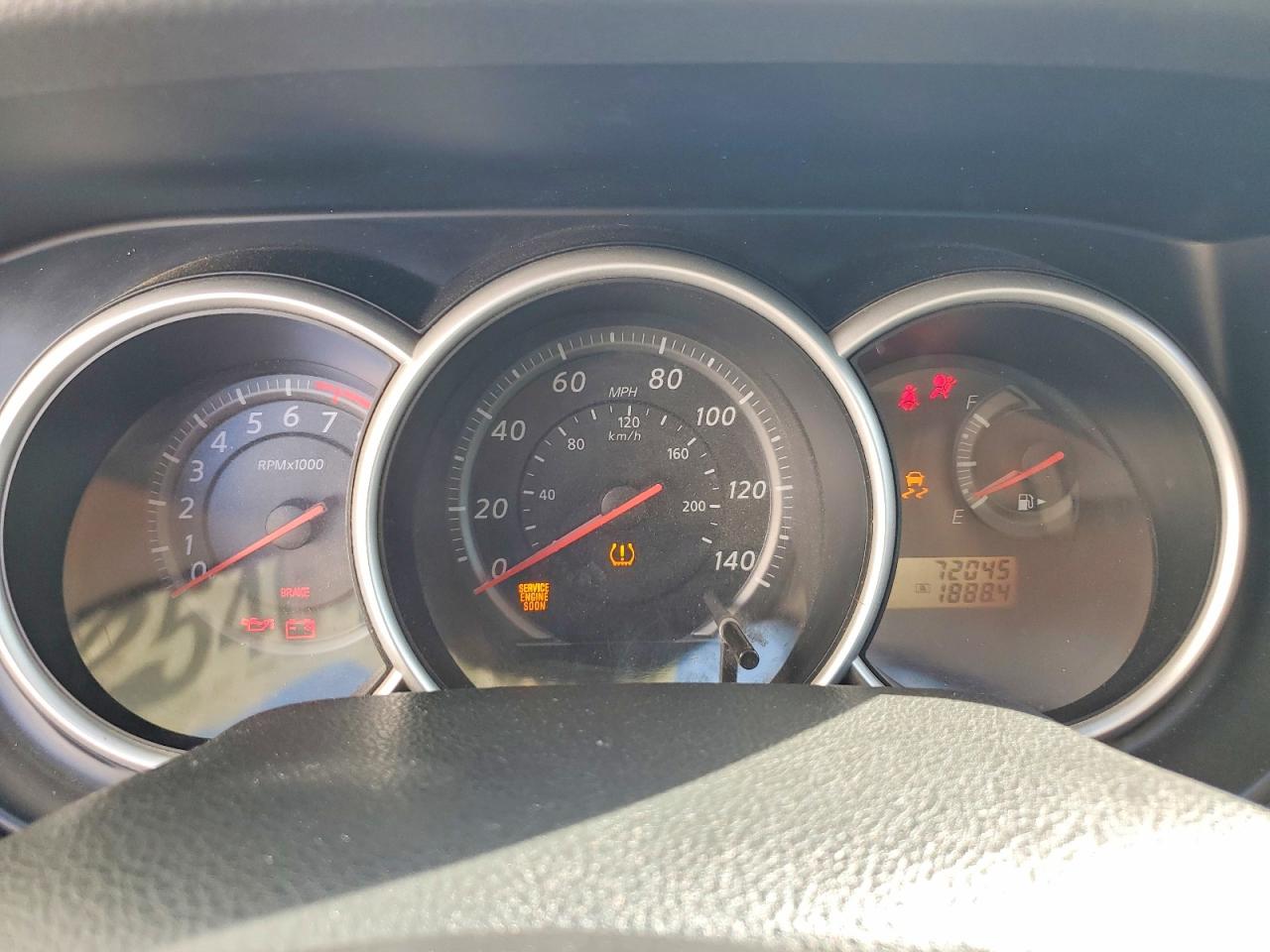 Nissan Versa 1.8 S