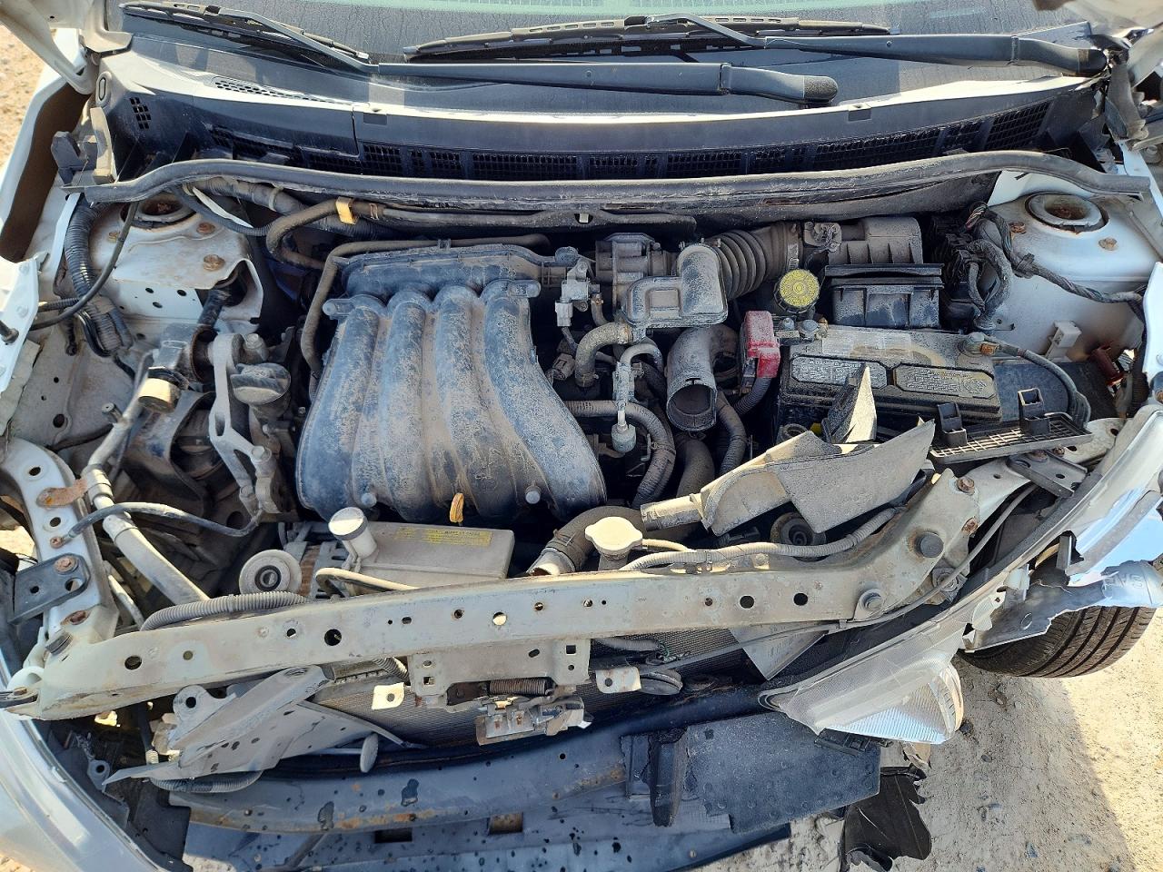 Nissan Versa 1.8 S